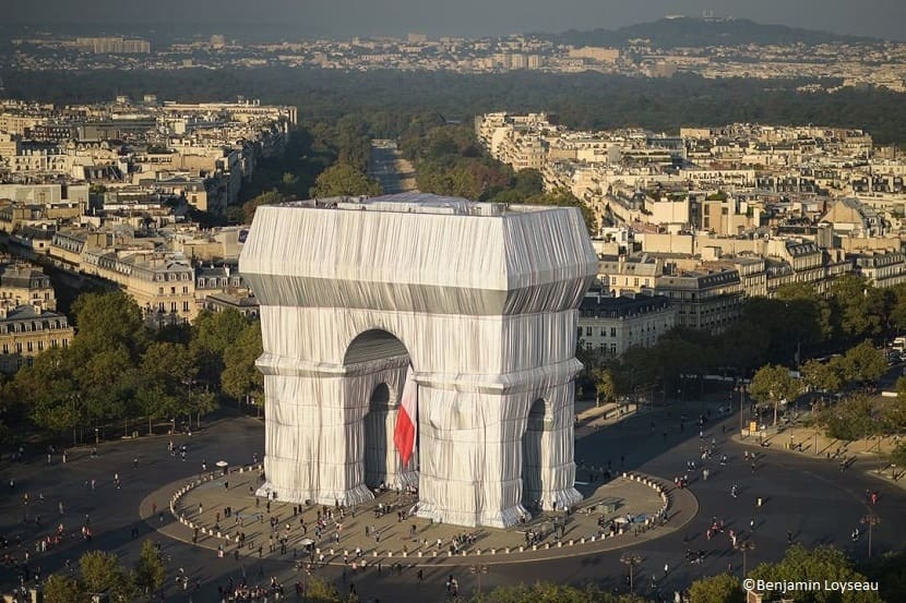 Arco del Triunfo de París empaquetado