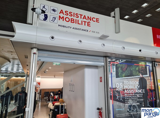 Assistance Mobilité - Asistencia a personas con movilidad reducida en el aeropuerto de Paris-Charles de Gaulle