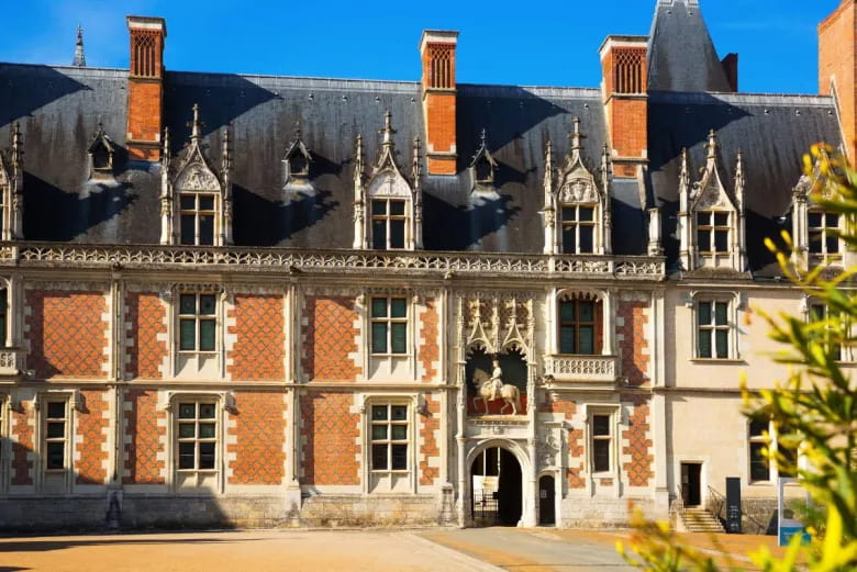 Castillo de Blois en el Loira, Francia