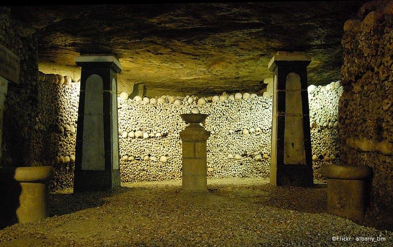 Cripta de las catacumbas de París