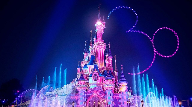Espectáculo Disney Illuminations con fuegos artificiales