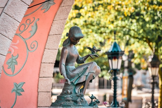 Estatua en Fantasyland de Disneyland Paris