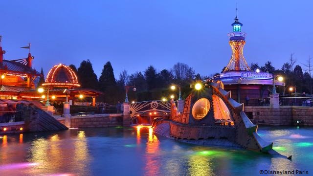 Exterior de Les Mystères du Nautilus en Disneyland Paris