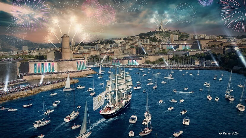 Montaje del barco Belem entrando en el puerto viejo de Marsella con la llama olímpica
