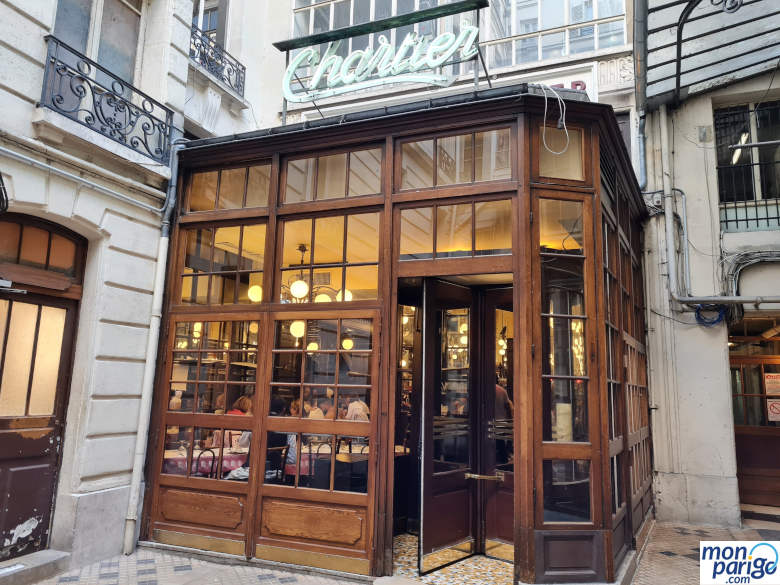 Entrada al restaurante Bouillon Chartier de París