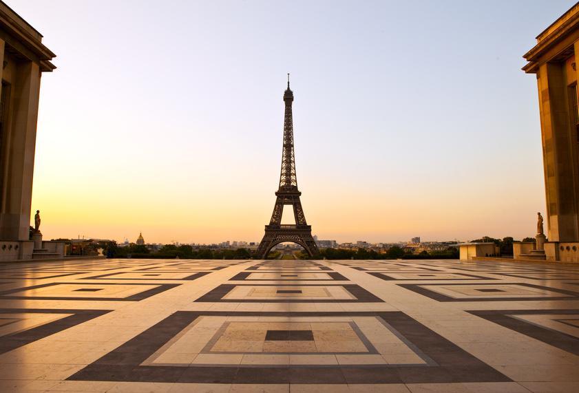 Vistas desde la explanada mirando al Sena en París