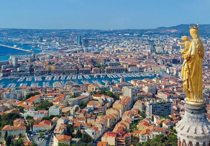 Vistas desde la basílica de Notre-Dame de la Garde en Marsella